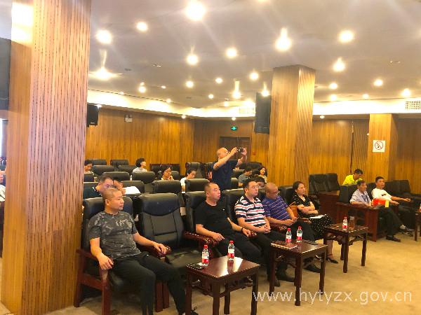 讲座2.jpg
