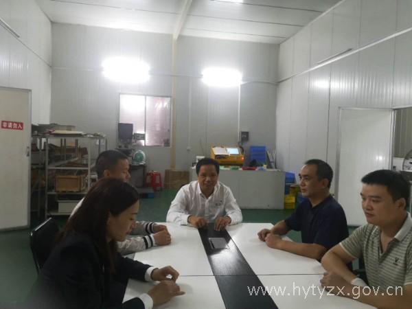 8b6aa51cec3ce586a0f4405d19af92f.jpg