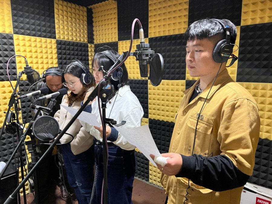 录制《“统”心战疫 “青”力倾为 》防疫视频音乐.jpg