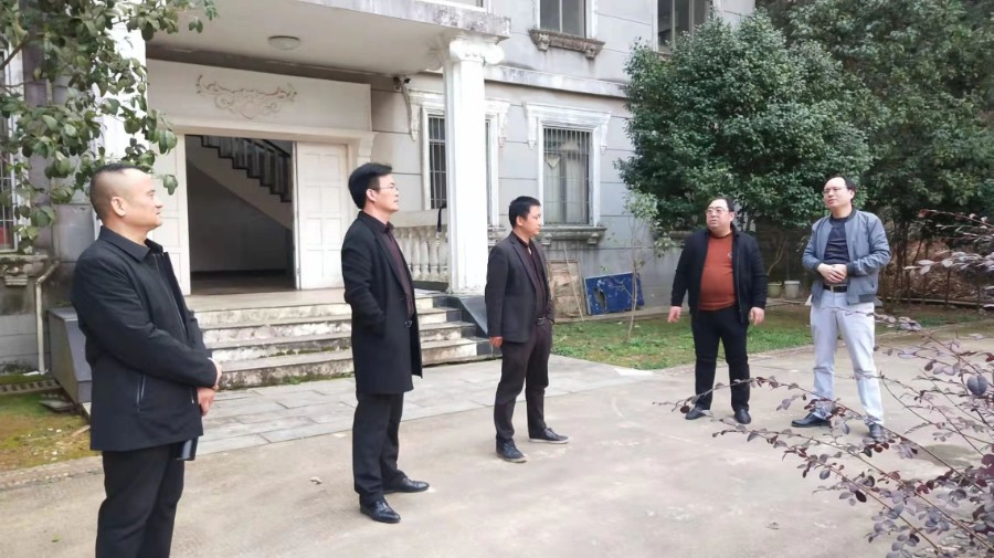 科技中专.jpg