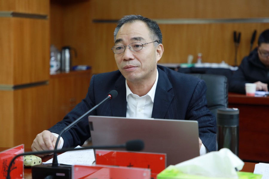 春生部长授课.jpg