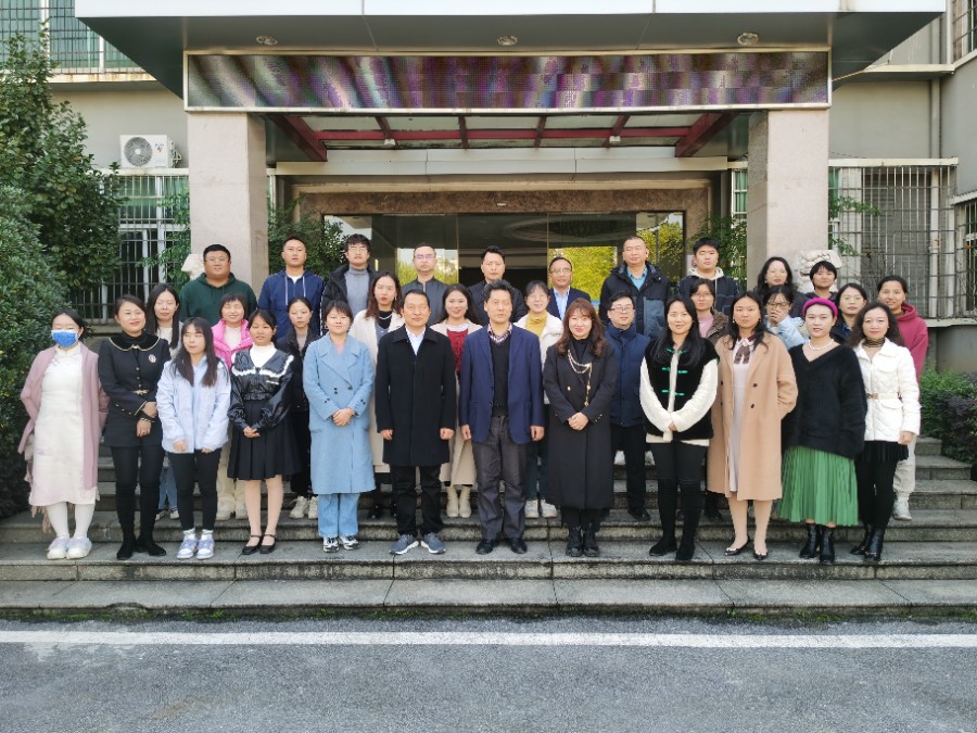 薪火相传，凝“新”铸魂——民盟衡阳市委会举办新盟员培训班.jpg