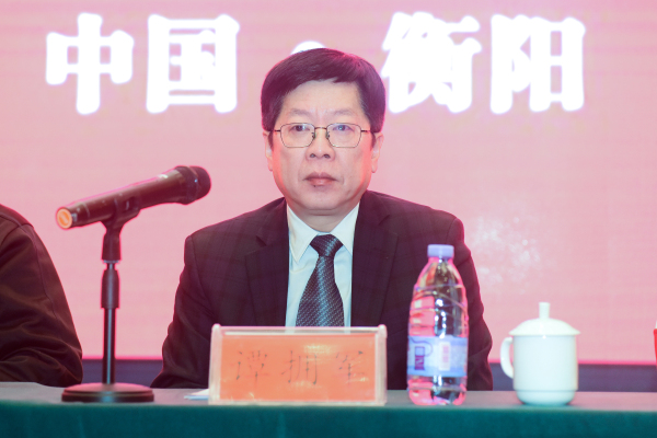 谭2.jpg