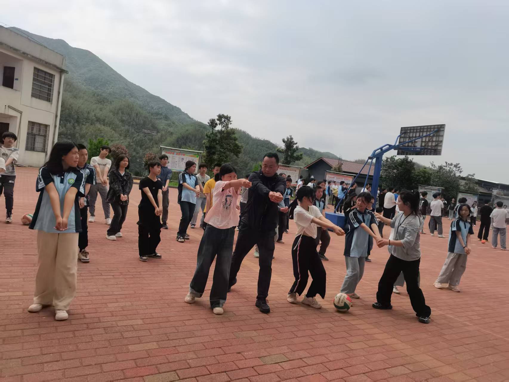 微信图片_2025-04-18_172844_304.jpg